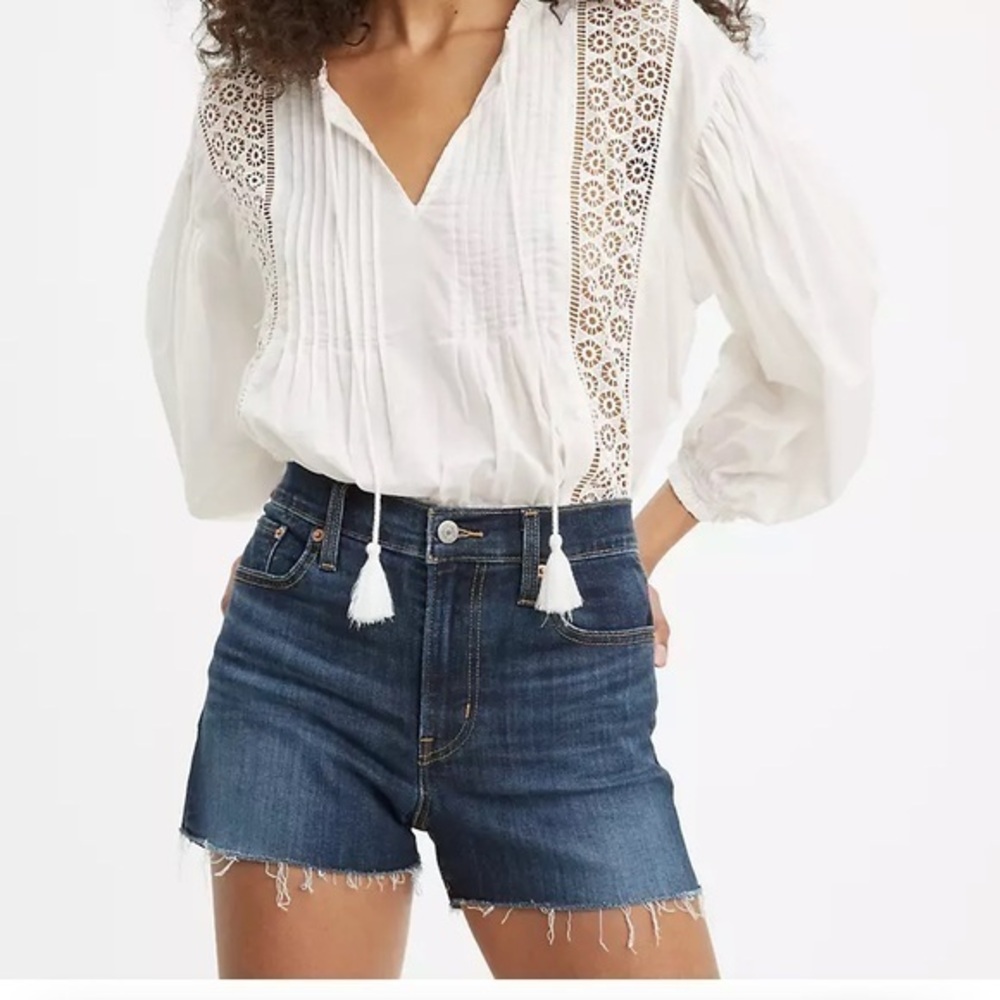 LEVIS HIGH RISE SHORTS - Picture 1 of 3